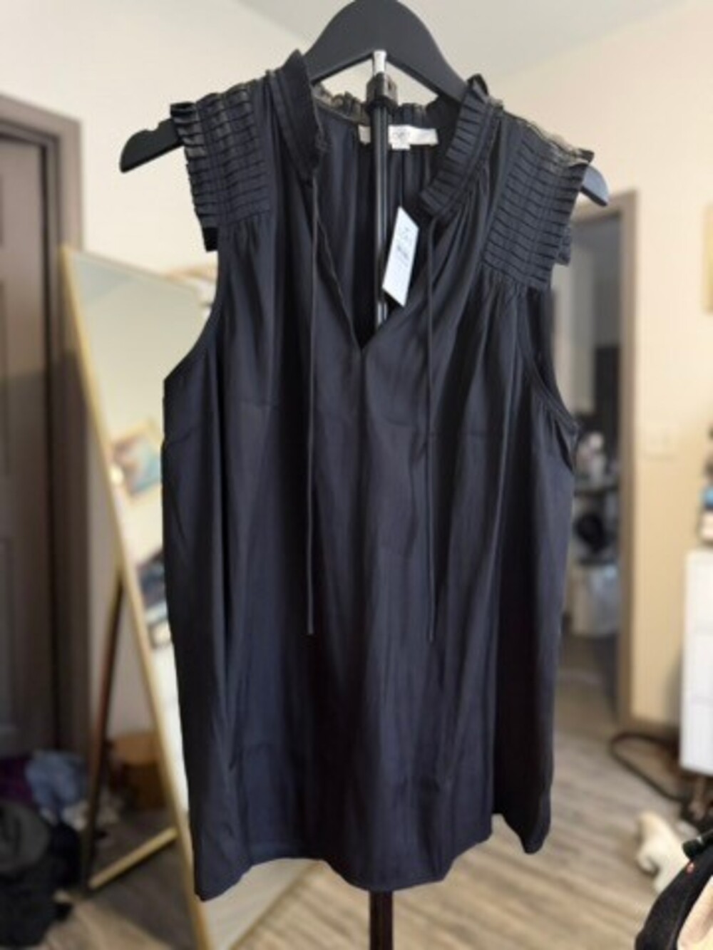 LOFT Black Polyester Blouse Large Ruffle Collar Sleeveless